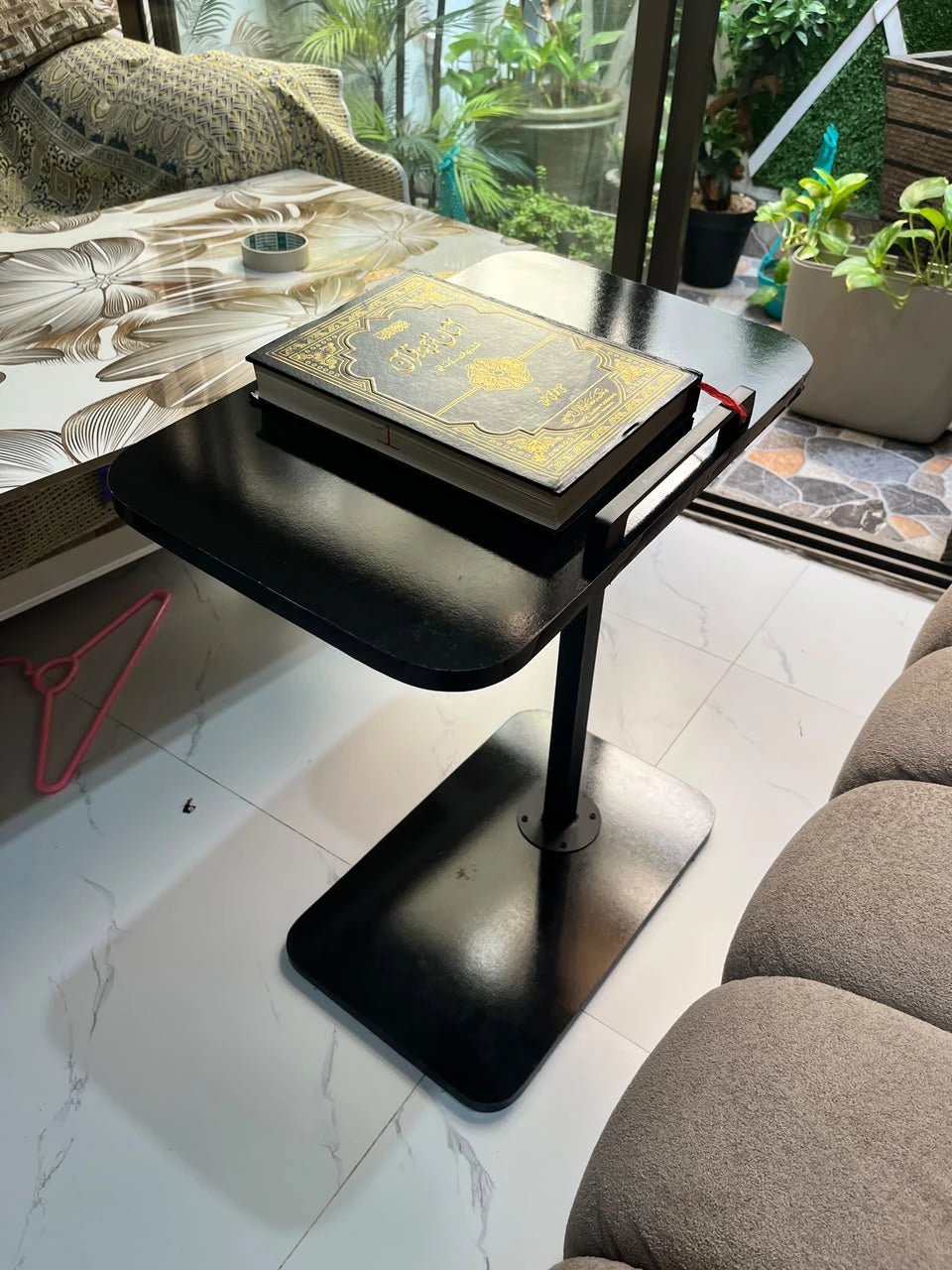 90° Tilting & 360° Swivel Height-Adjustable Table